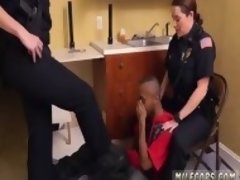 Skinny amateur blonde fuck first time Black Male squatting in home gets our milf officers