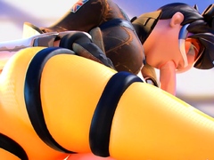 This Cute Tracer with Big Nice Butt Likes a Huge Dick