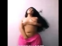 Sexy Look Desi Bhabhi Record Her Nude Selfie Video For Lover - xnxpov.com