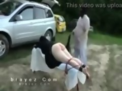 brayez.com Arab Niqab salafi wife hits on her ass in public